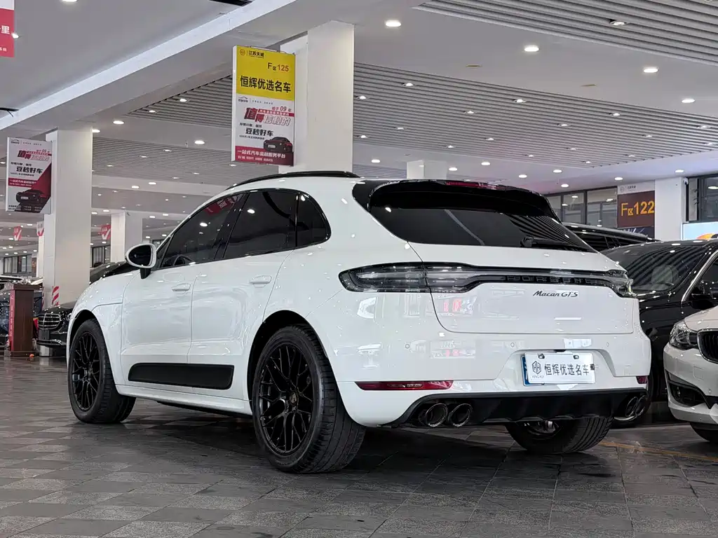 Porsche Macan — миниатюра 4