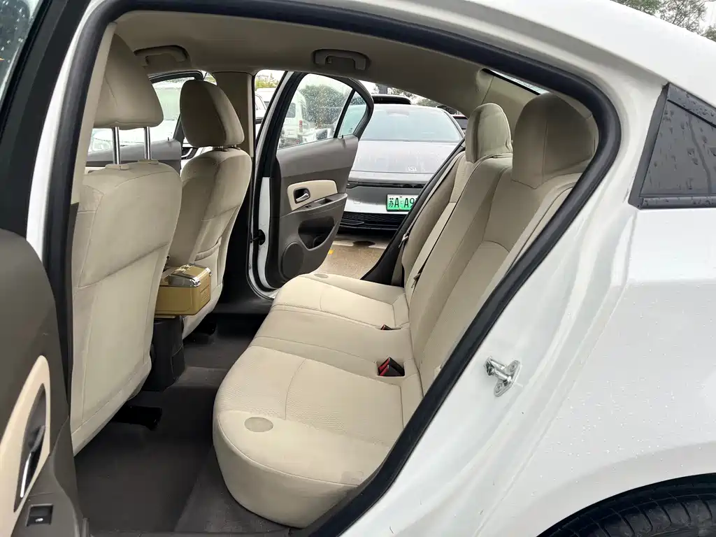 Chevrolet Cruze — миниатюра 5