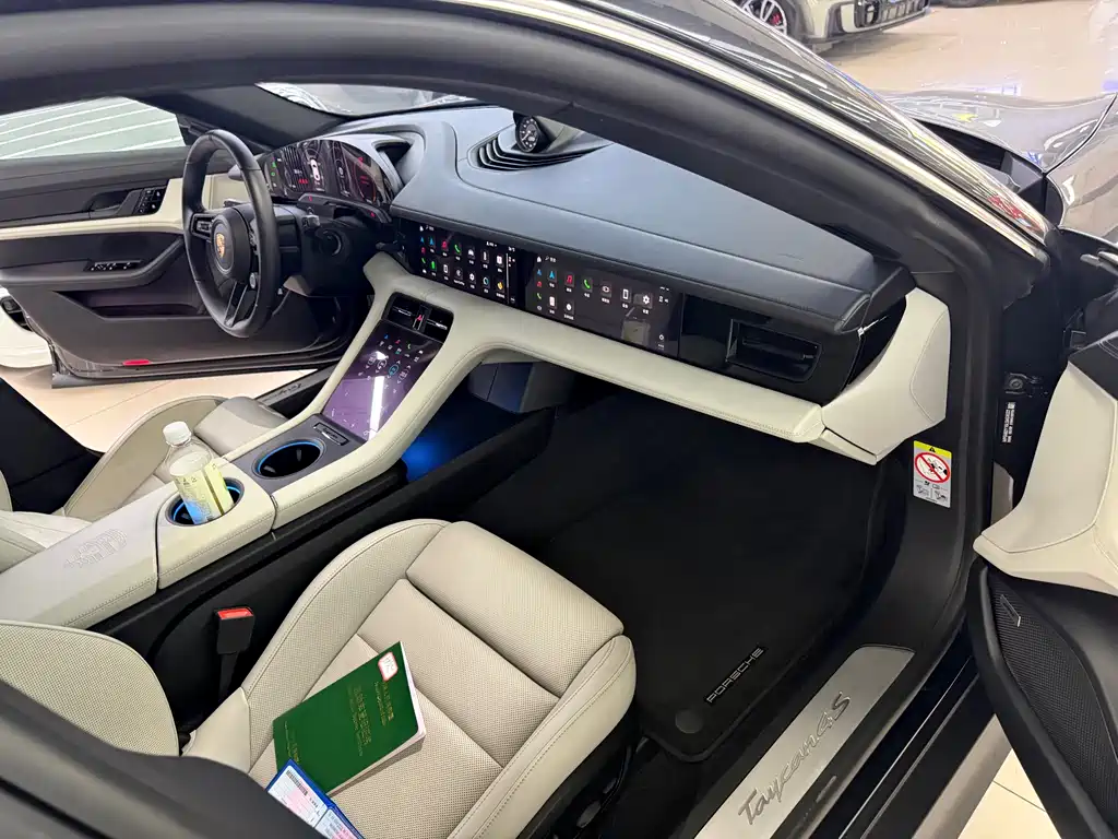 Porsche Taycan 2019 Taycan 4S