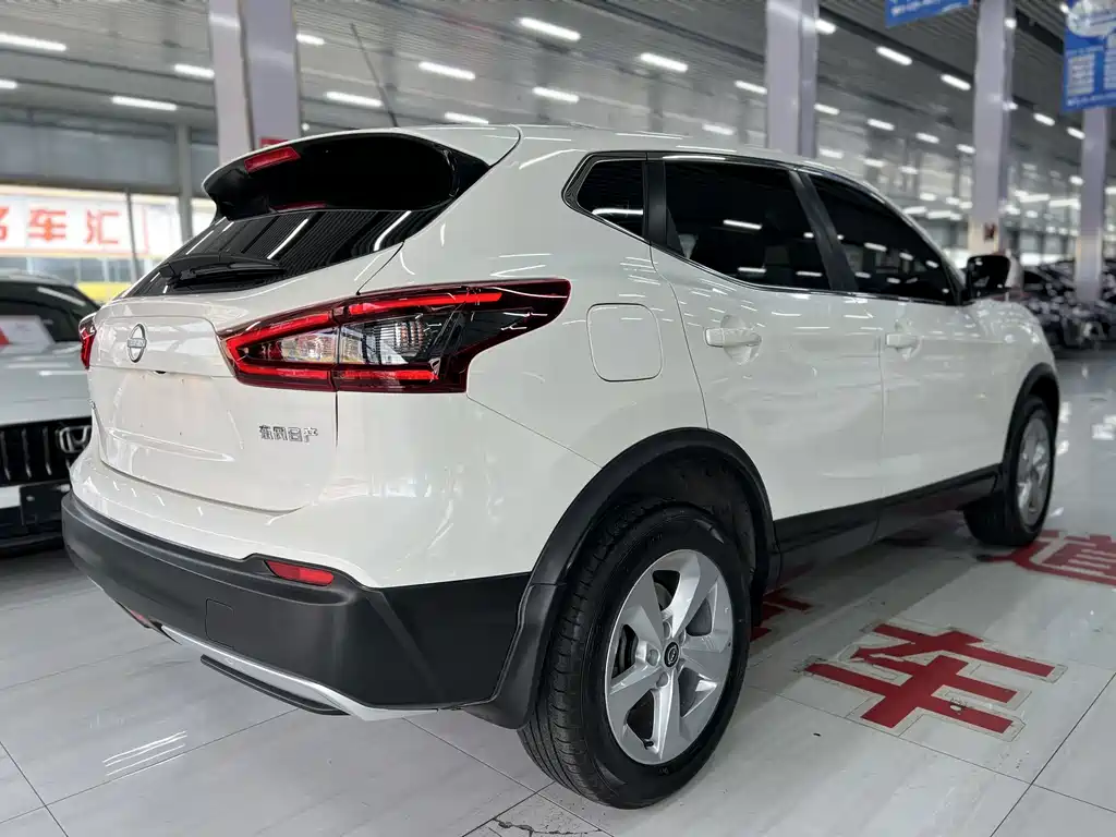 Nissan Qashqai — миниатюра 7