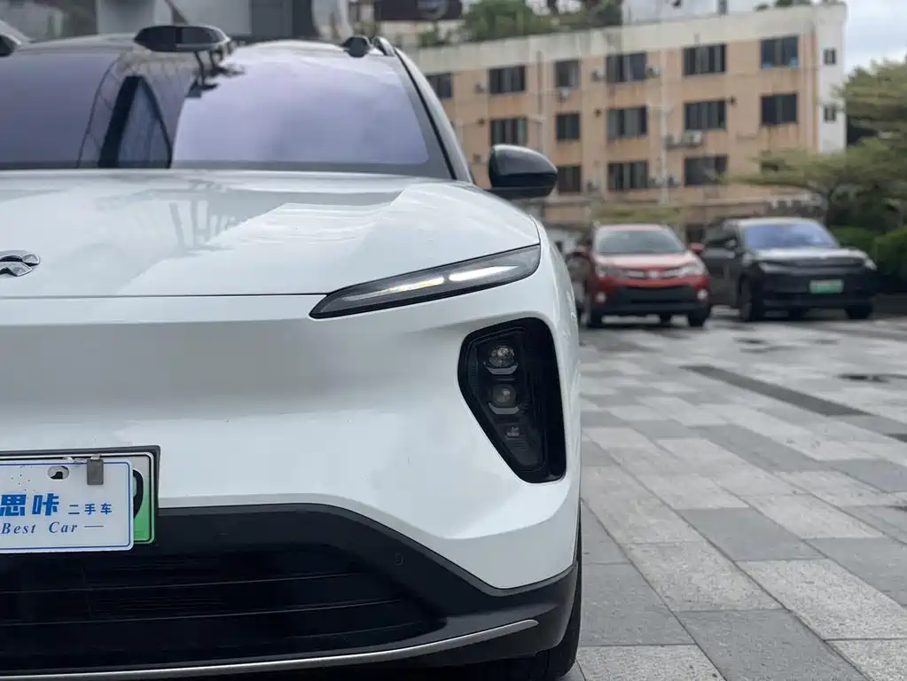 NIO ES6 — миниатюра 17