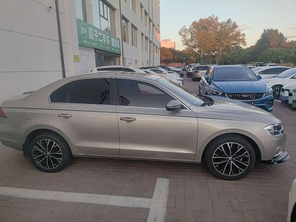 Volkswagen Bora — миниатюра 26