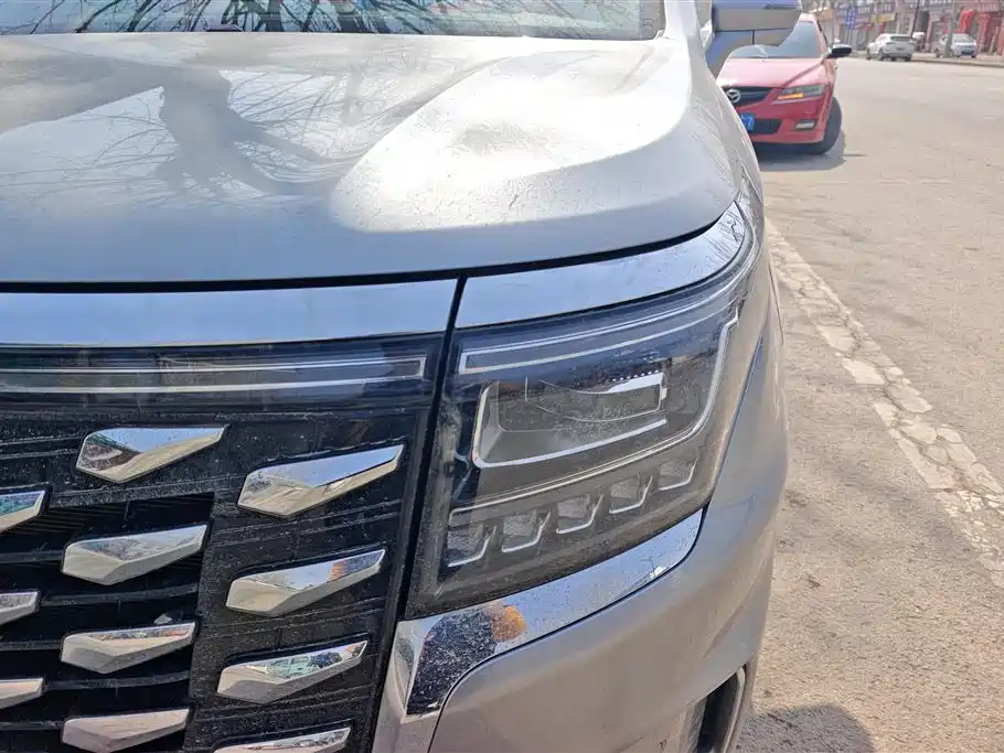 JAC Motors RUIFENG RF8 PHEV