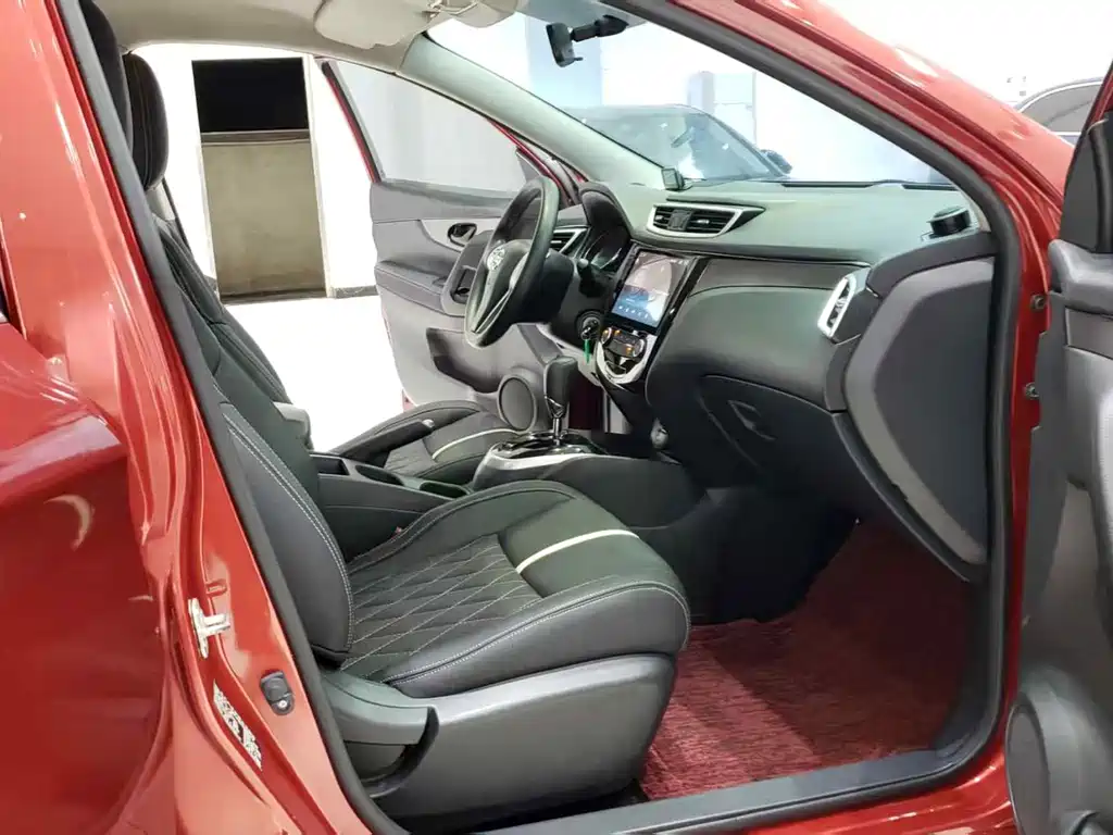 Nissan Qashqai — миниатюра 6