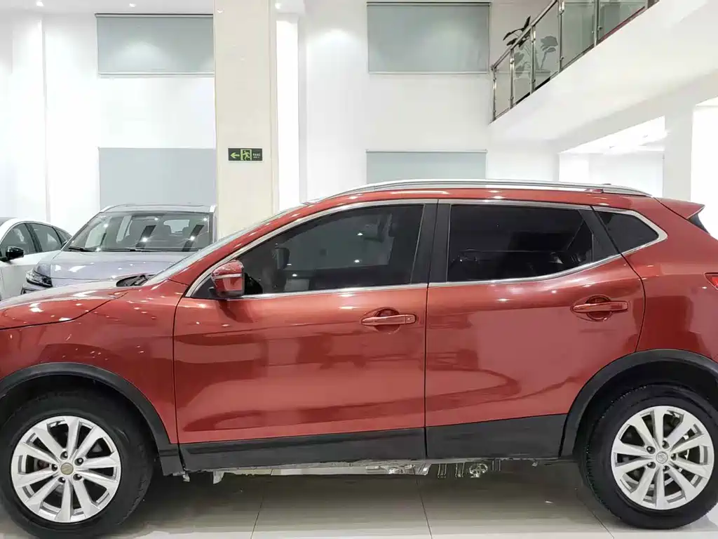 Nissan Qashqai — миниатюра 13