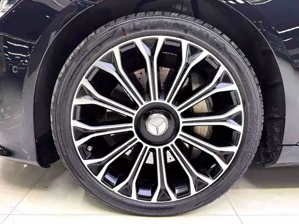 Mercedes-Benz S-Class — миниатюра 6