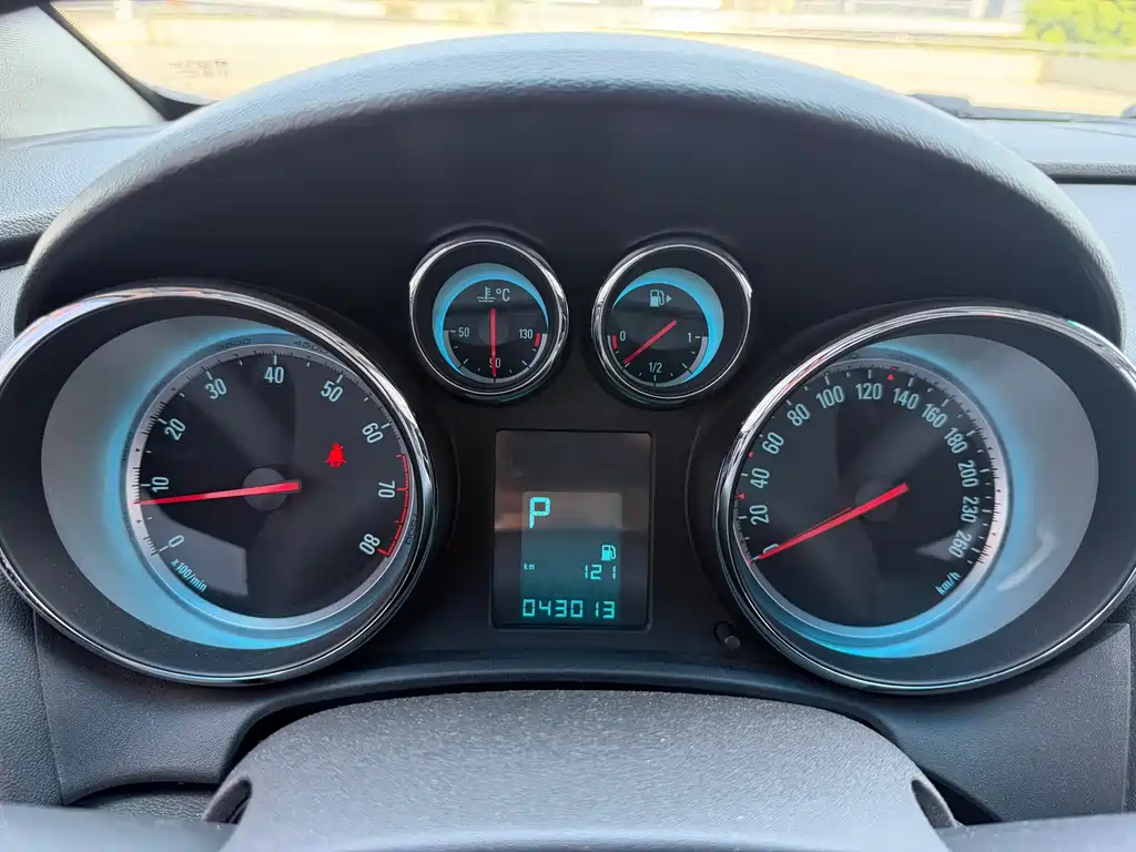 Buick Excelle — миниатюра 13