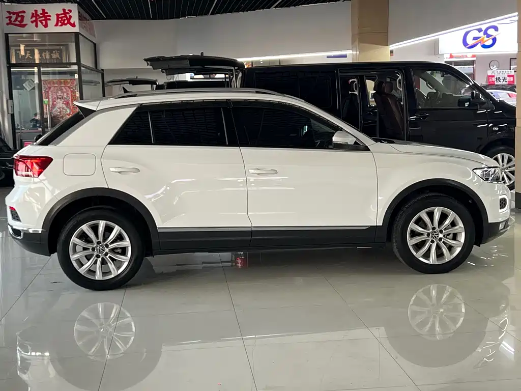 VOLKSWAGEN T ROC EXPLORING SONGS