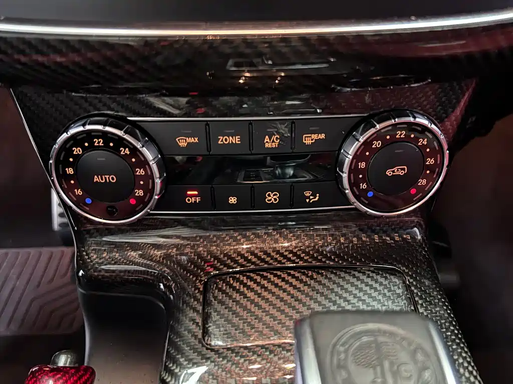 Mercedes-Benz G-Class — миниатюра 13