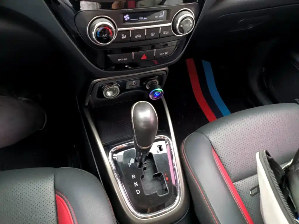 Changan CS15 — миниатюра 14