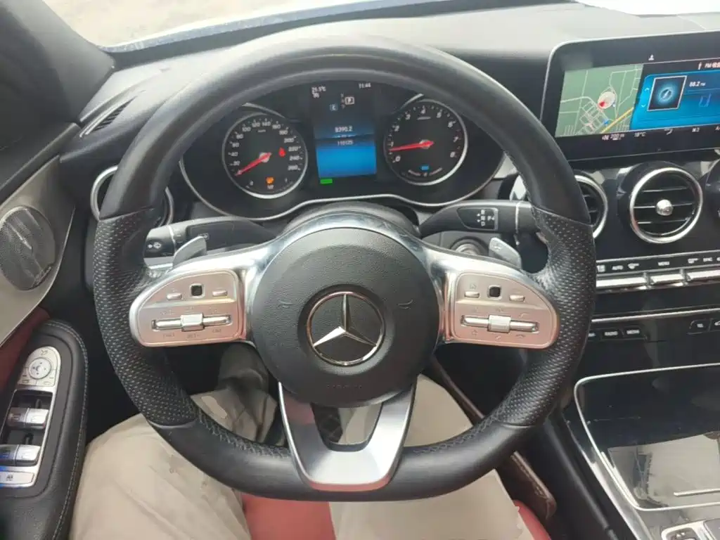 Mercedes-Benz C-Class — миниатюра 11