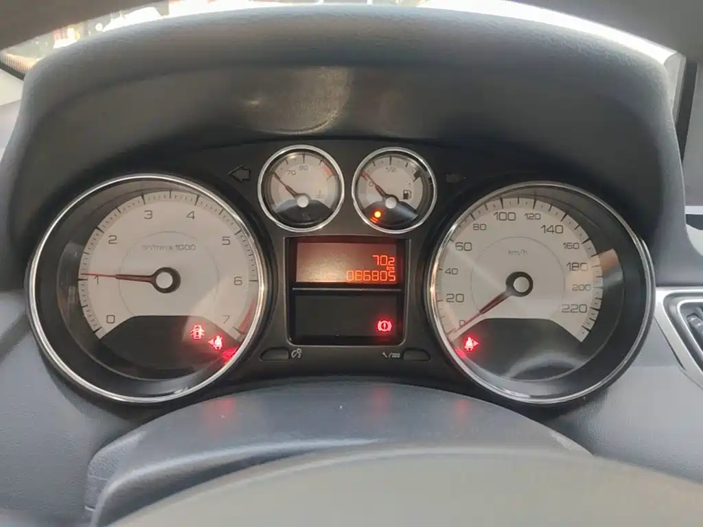 Peugeot 308 — миниатюра 12