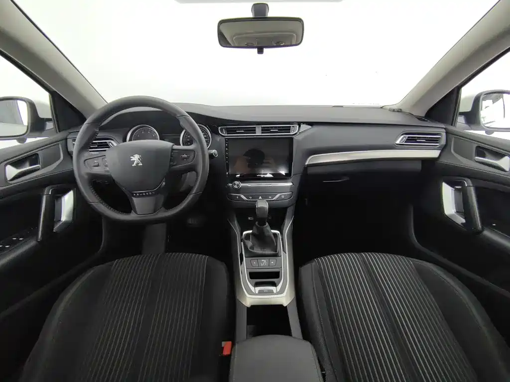 Peugeot 408 — миниатюра 5