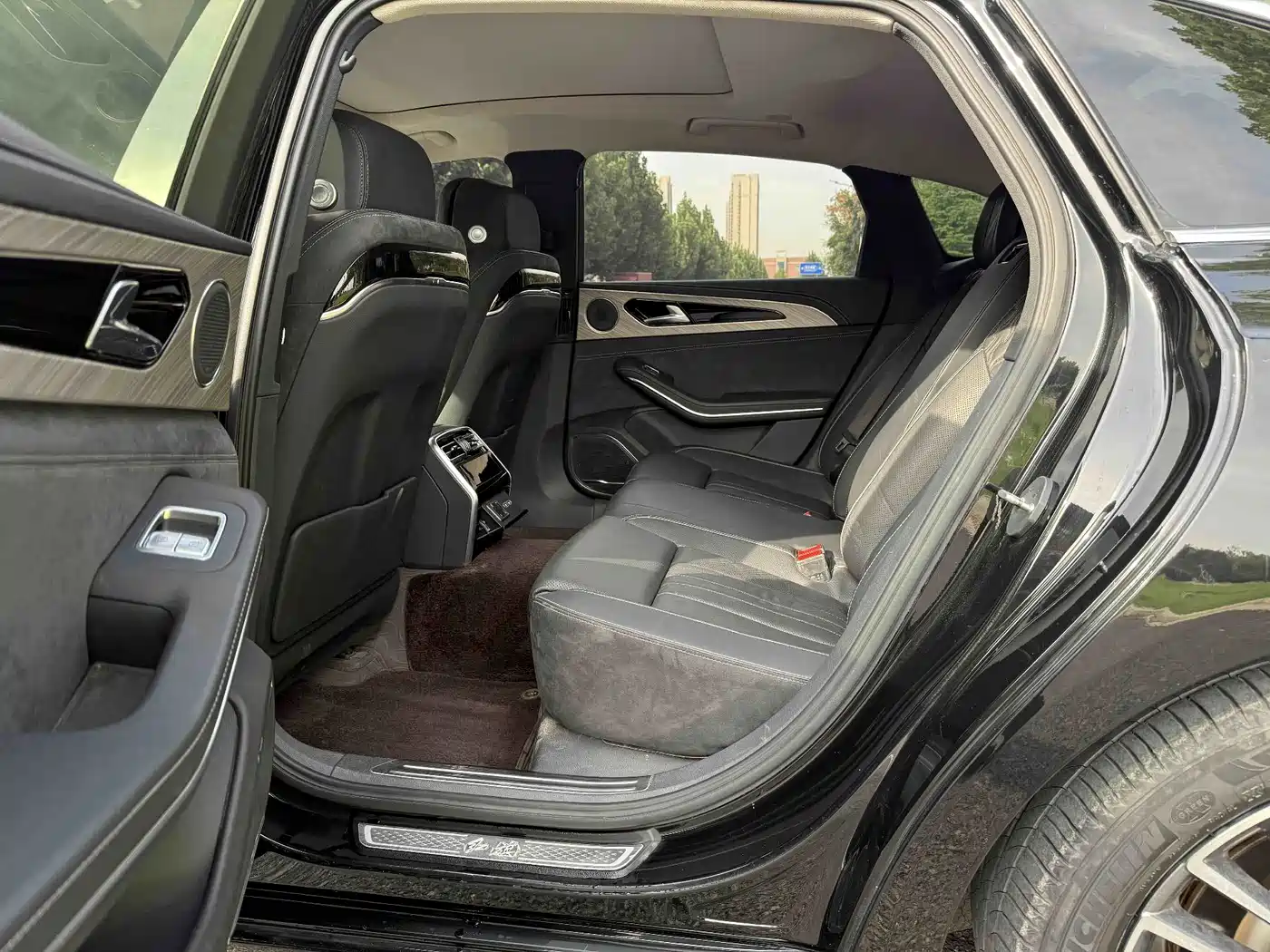 Hongqi H9