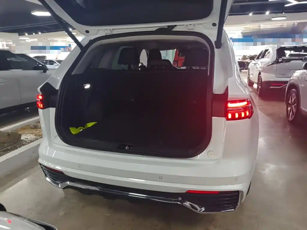 Geely Xingyue L — миниатюра 19
