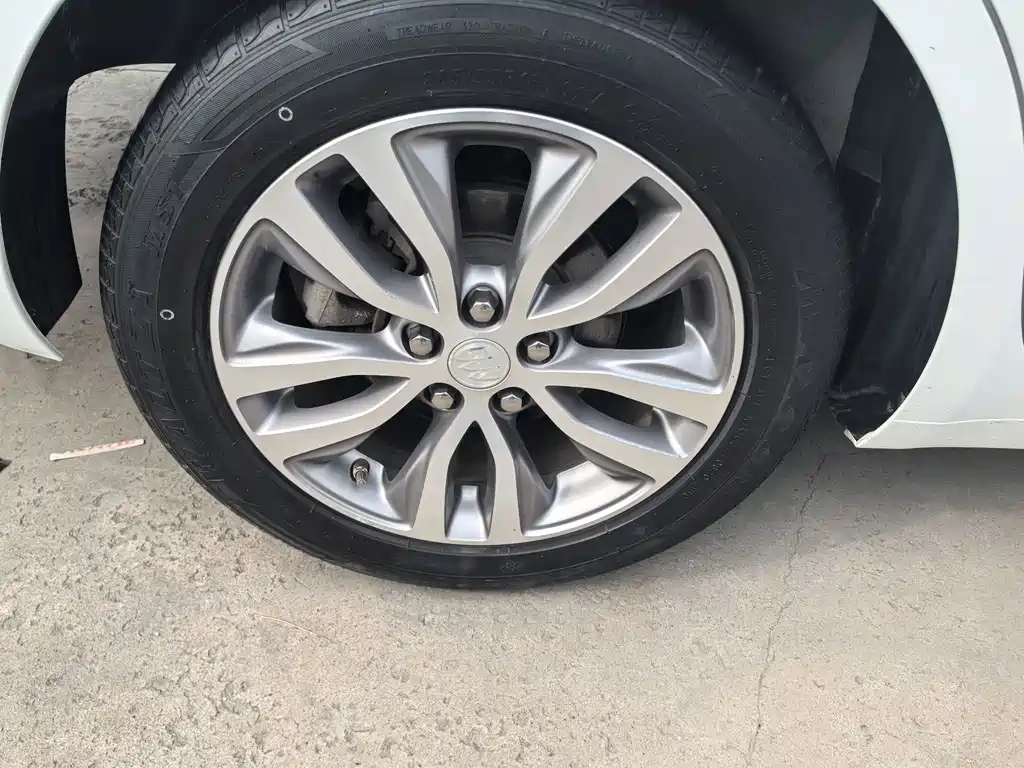 Buick Excelle — миниатюра 5