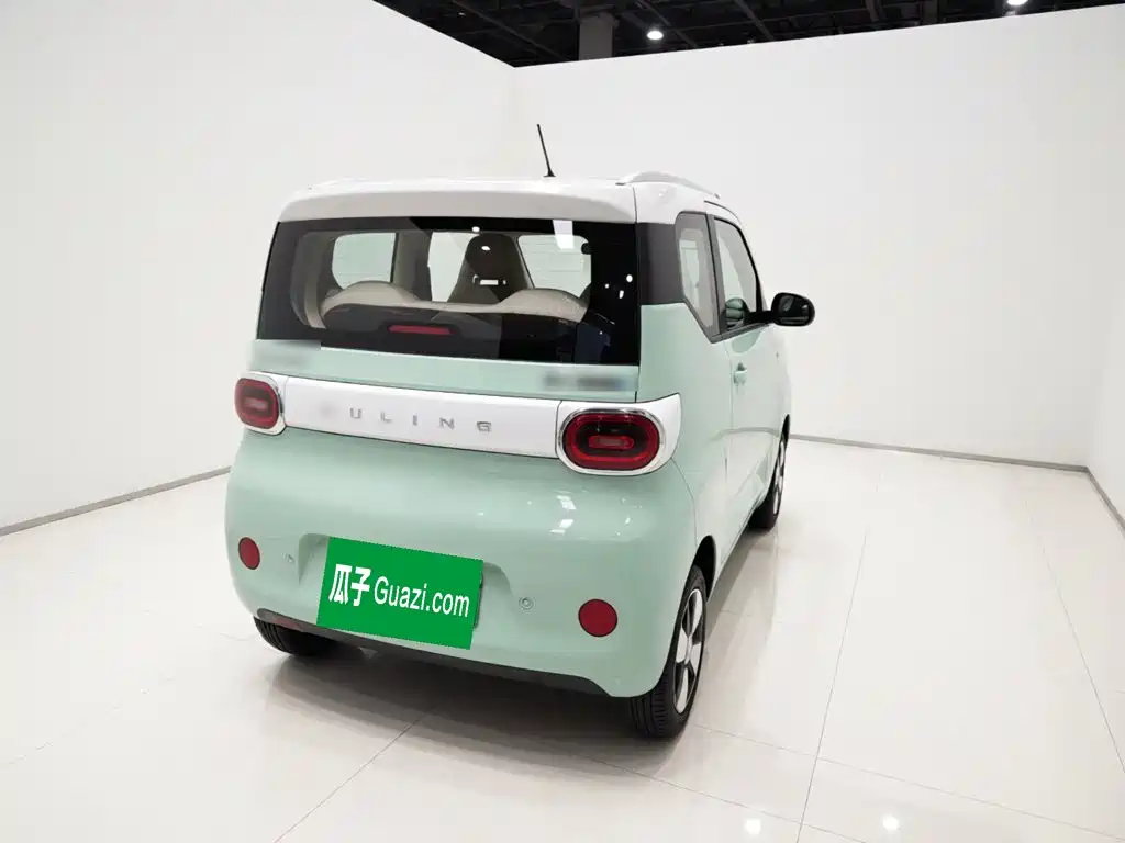 Wuling MINIEV — миниатюра 4