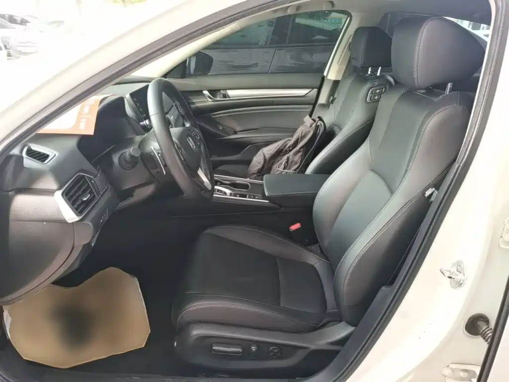 Honda Accord — миниатюра 15