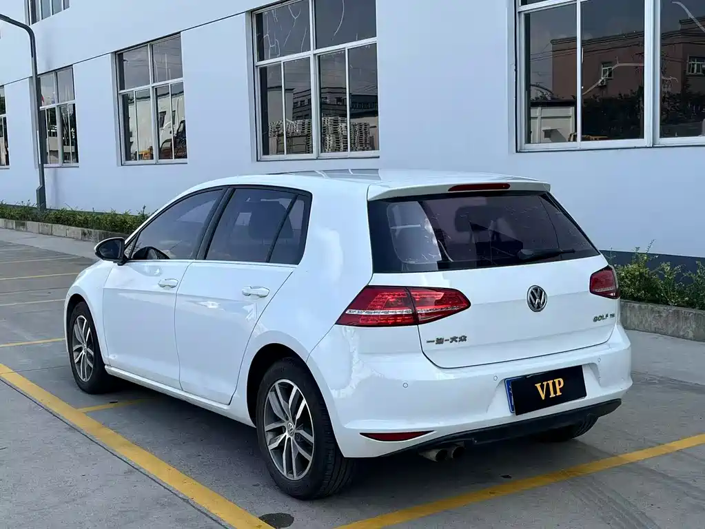 Volkswagen Golf — миниатюра 6