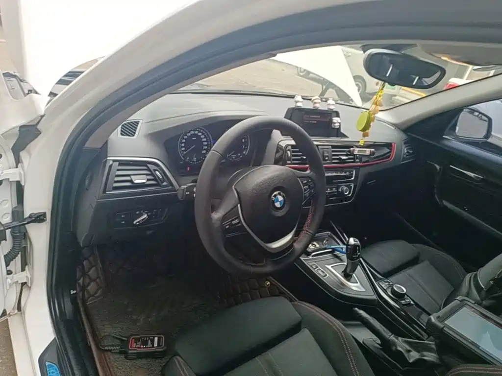 BMW 1 Series (Import) — миниатюра 10