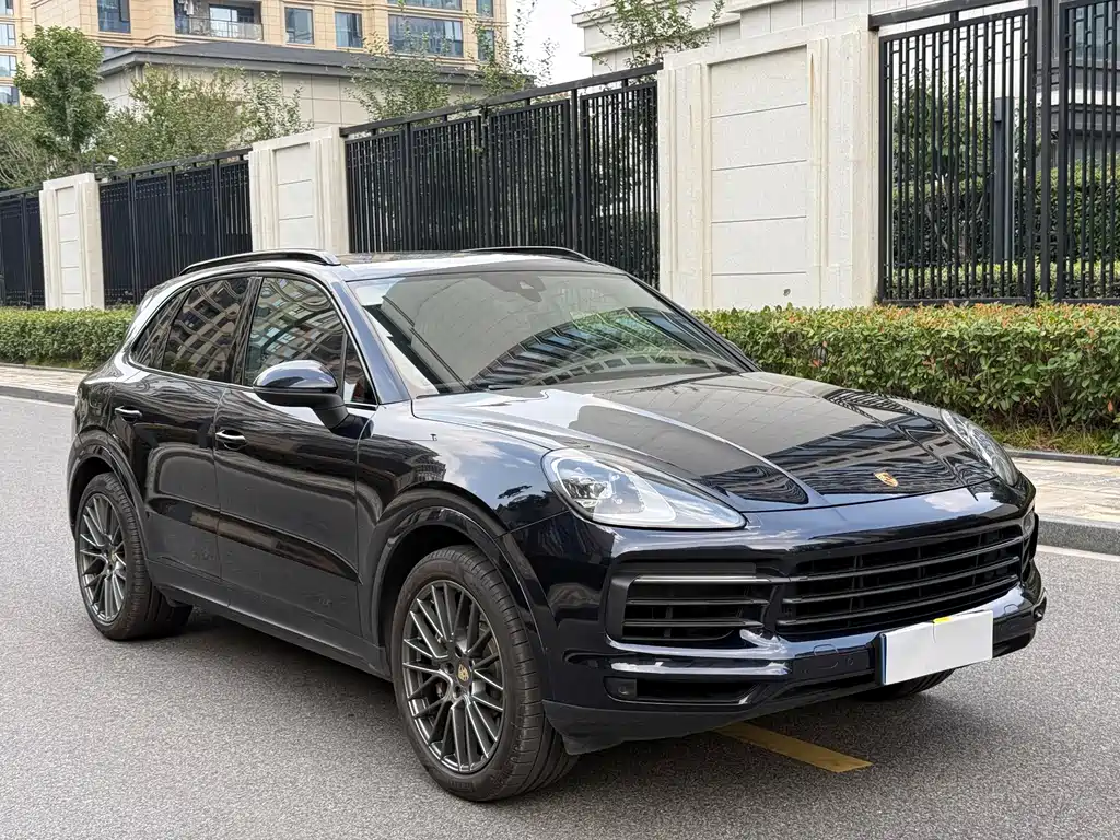 Porsche Cayenne — миниатюра 3