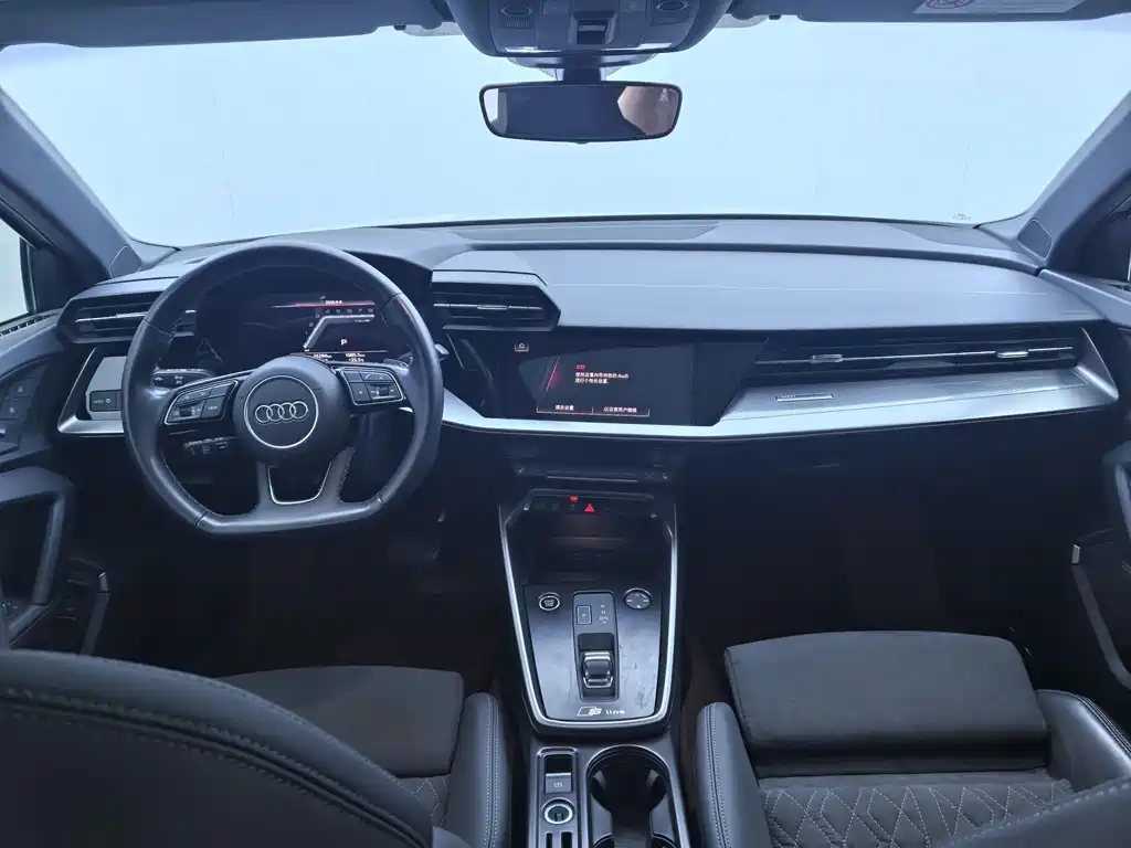 Audi A3 2022 Sportback 35 TFSI Luxury Sport