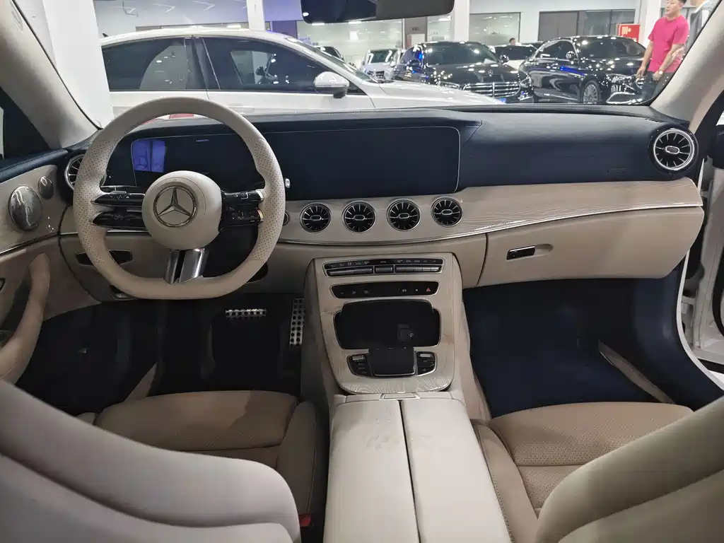 Mercedes-Benz E-Class (Import) — миниатюра 17