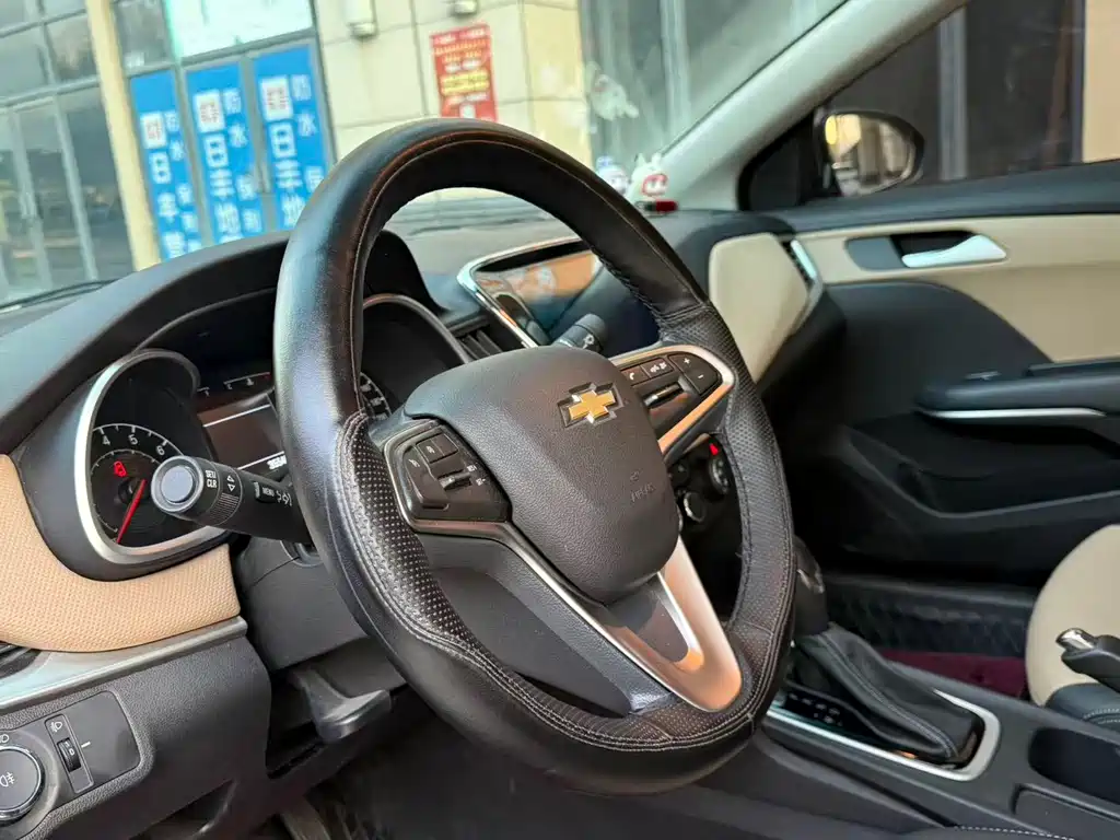Chevrolet Monza — миниатюра 17