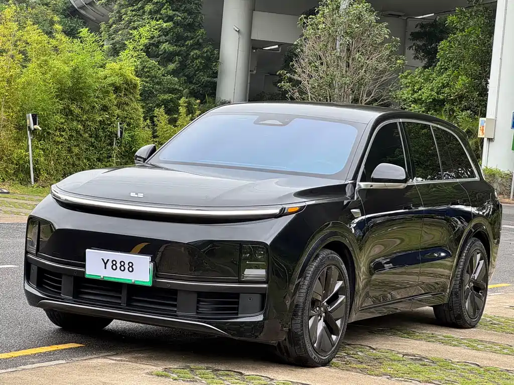 Li Auto L8 2023 Pro
