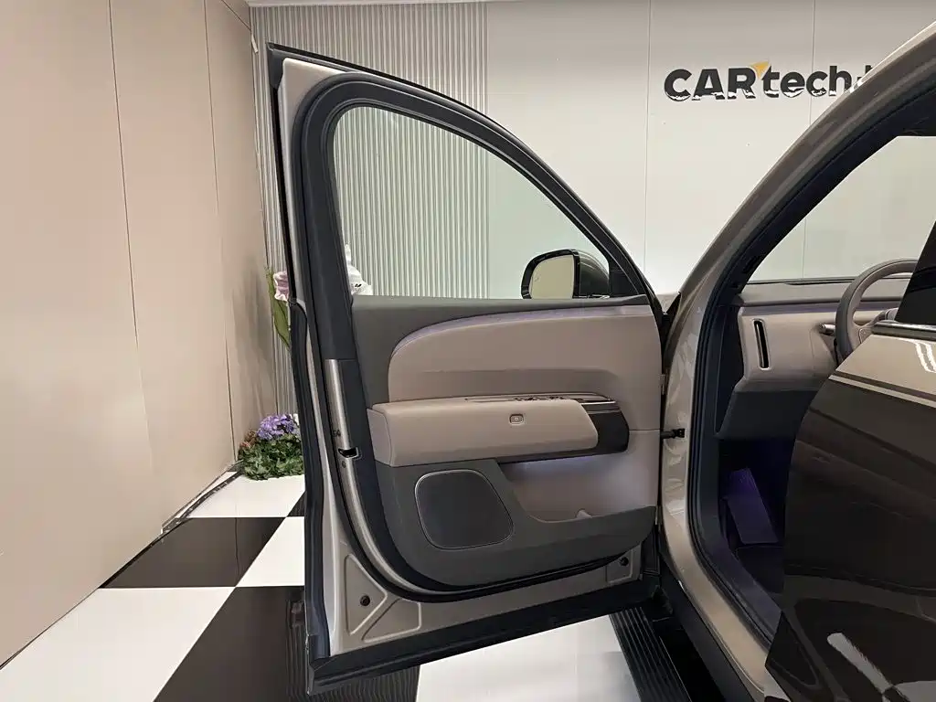 Li Auto Li L9 — миниатюра 16