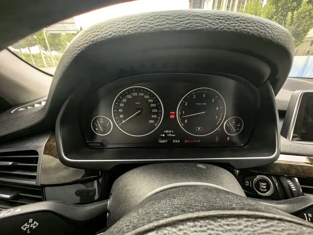 BMW X5 (Import) — миниатюра 9
