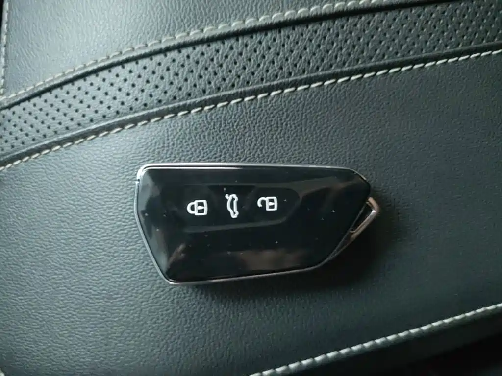 Volkswagen Talagon — миниатюра 9