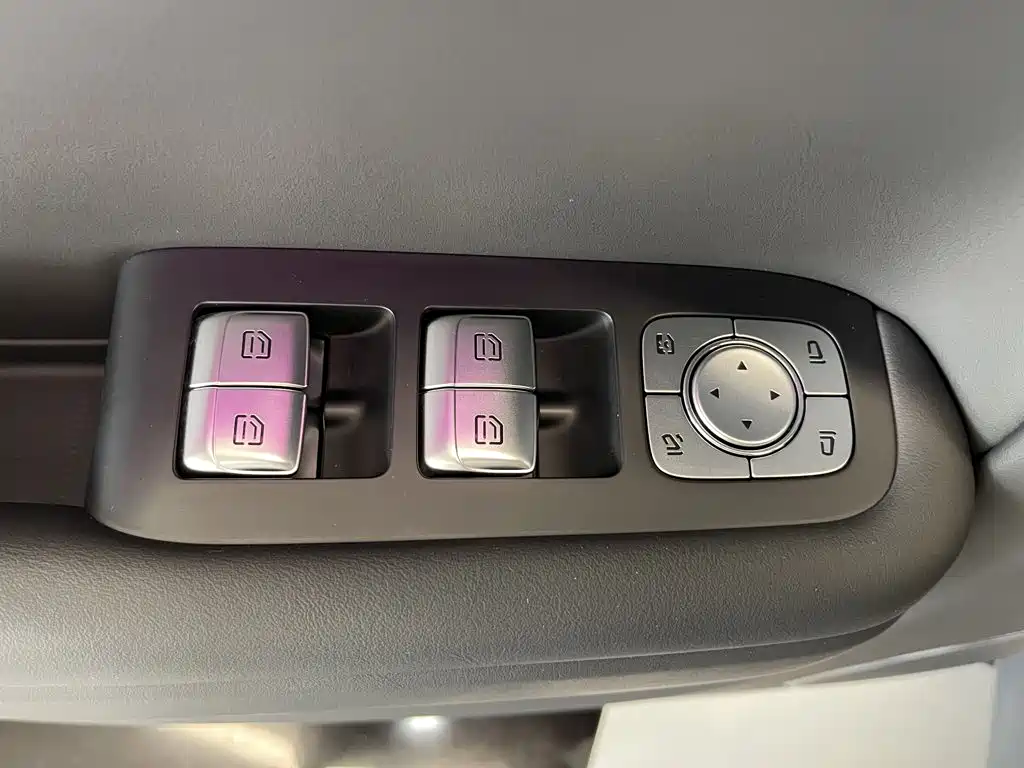 Li Auto Li L7 — миниатюра 26