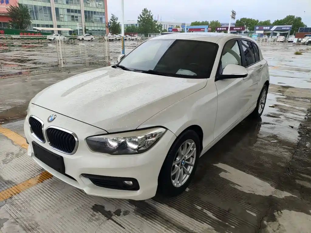 BMW 1 Series (Import) — миниатюра 2