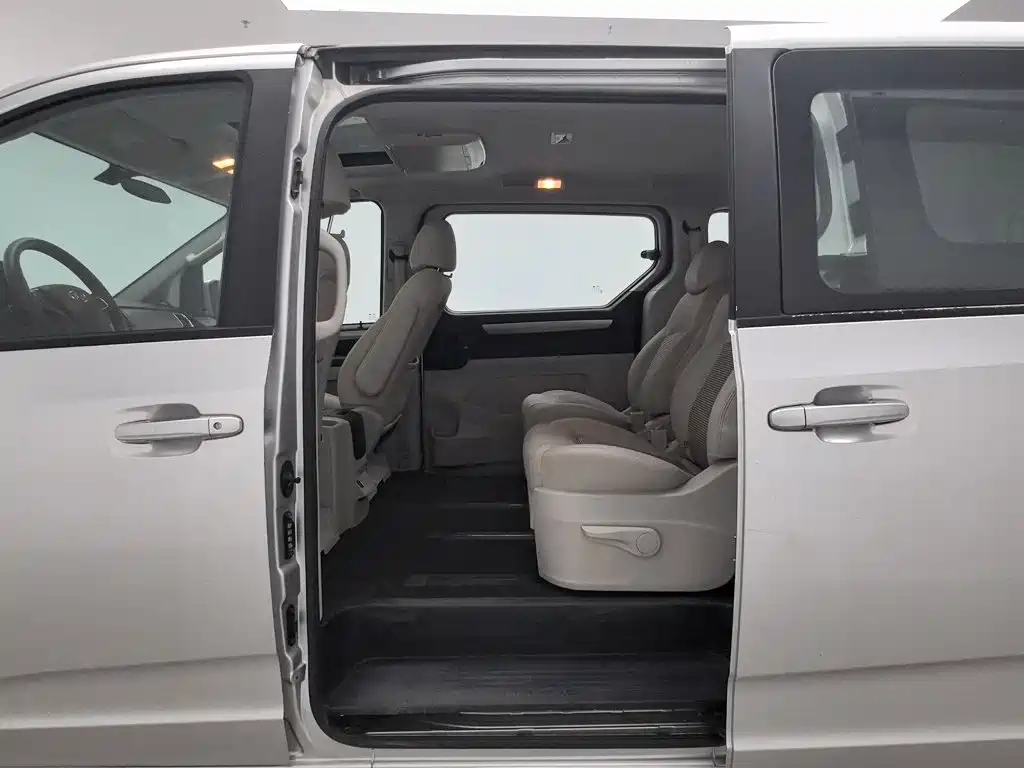 MAXUS G10 — миниатюра 15