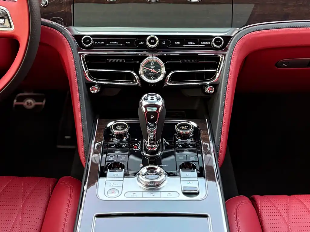 Bentley Flying Spur PHEV — миниатюра 22