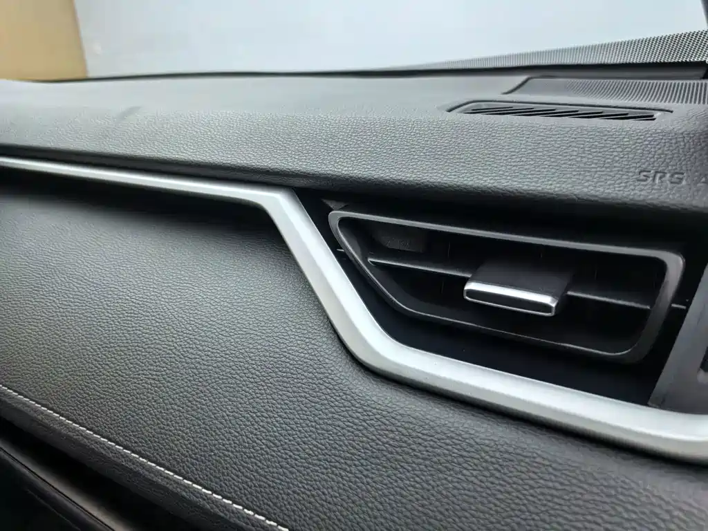 Toyota RAV4 — миниатюра 15