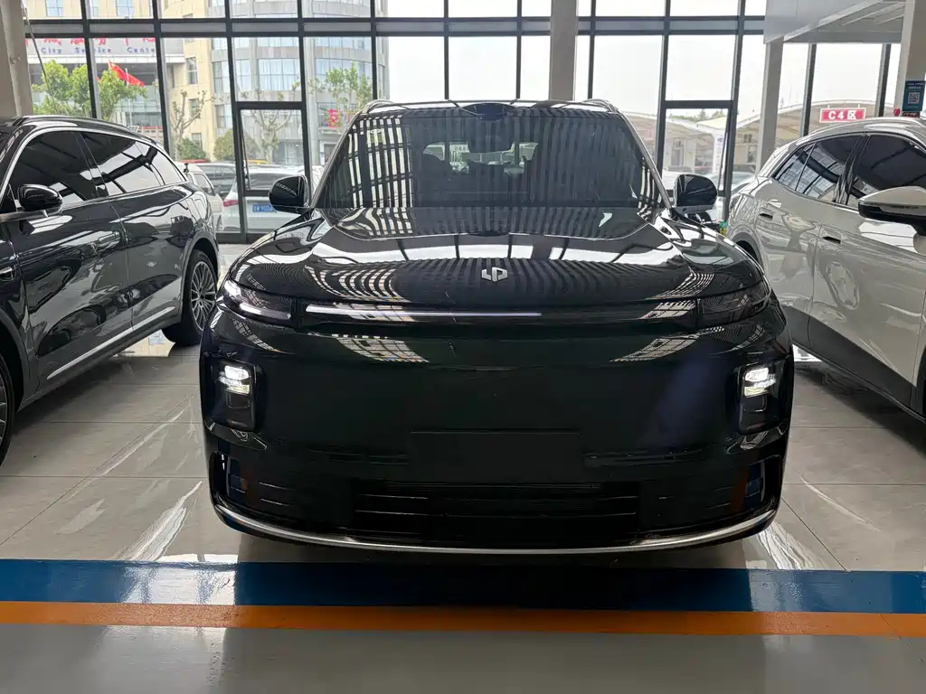 Leapmotor D19 2026 500 мест