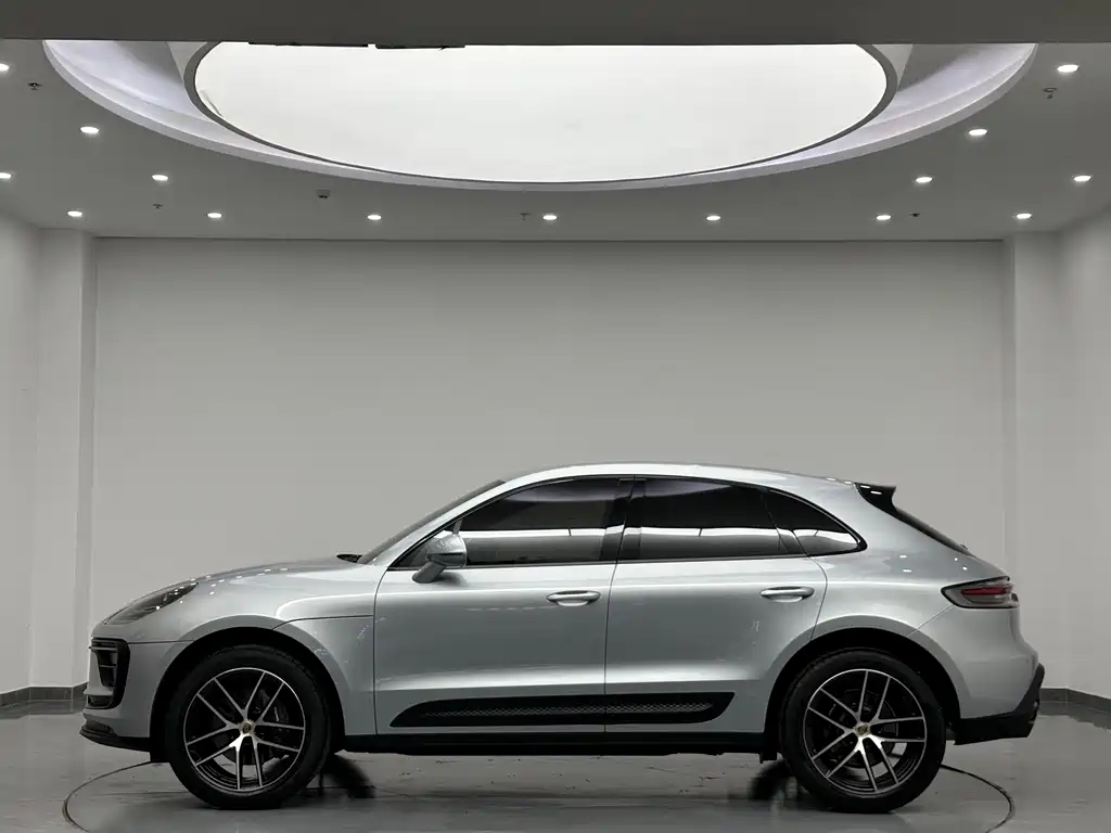 Porsche Macan — миниатюра 4