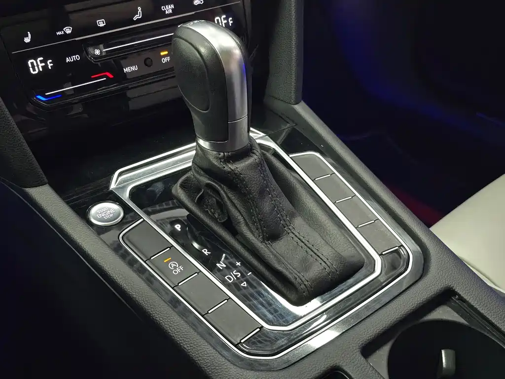Volkswagen Magotan — миниатюра 7