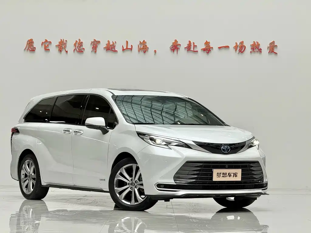Toyota Sienna — миниатюра 3