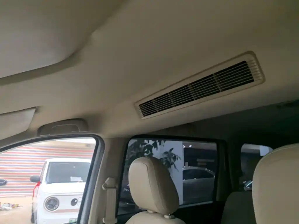 Wuling Hongguang — миниатюра 18