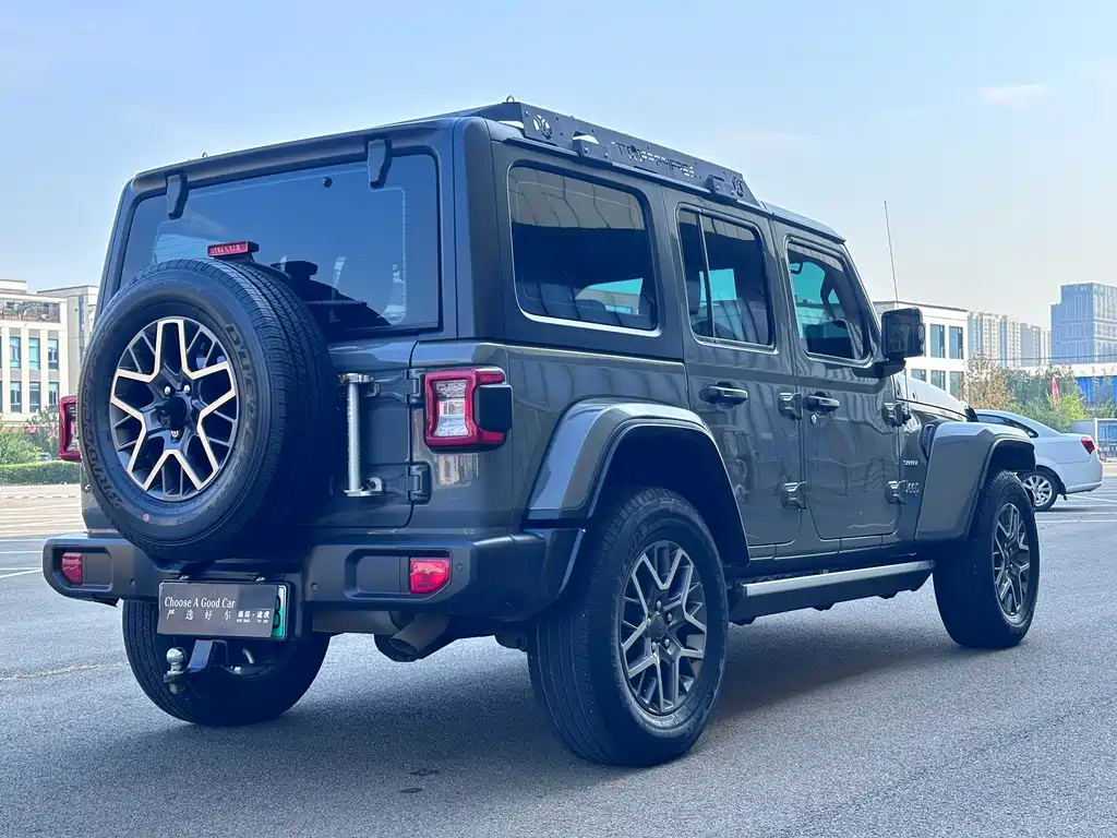 Jeep Wrangler PHEV — миниатюра 5
