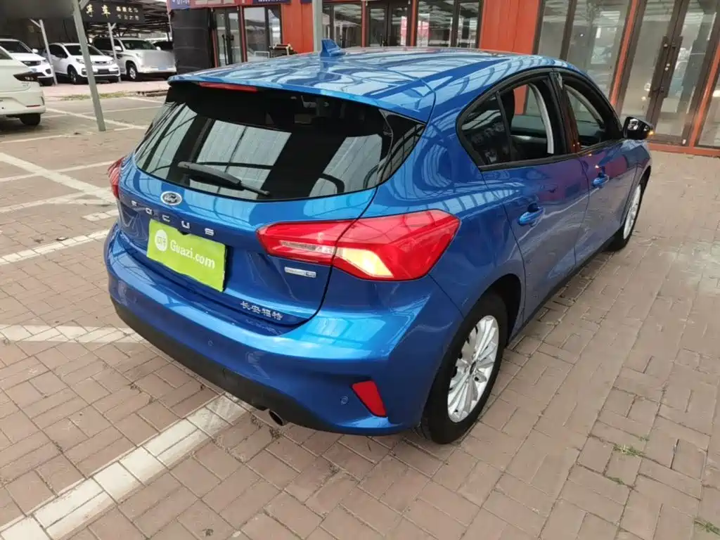 Ford Focus — миниатюра 7