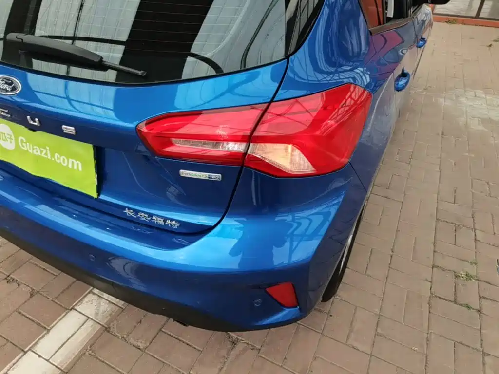 Ford Focus — миниатюра 8