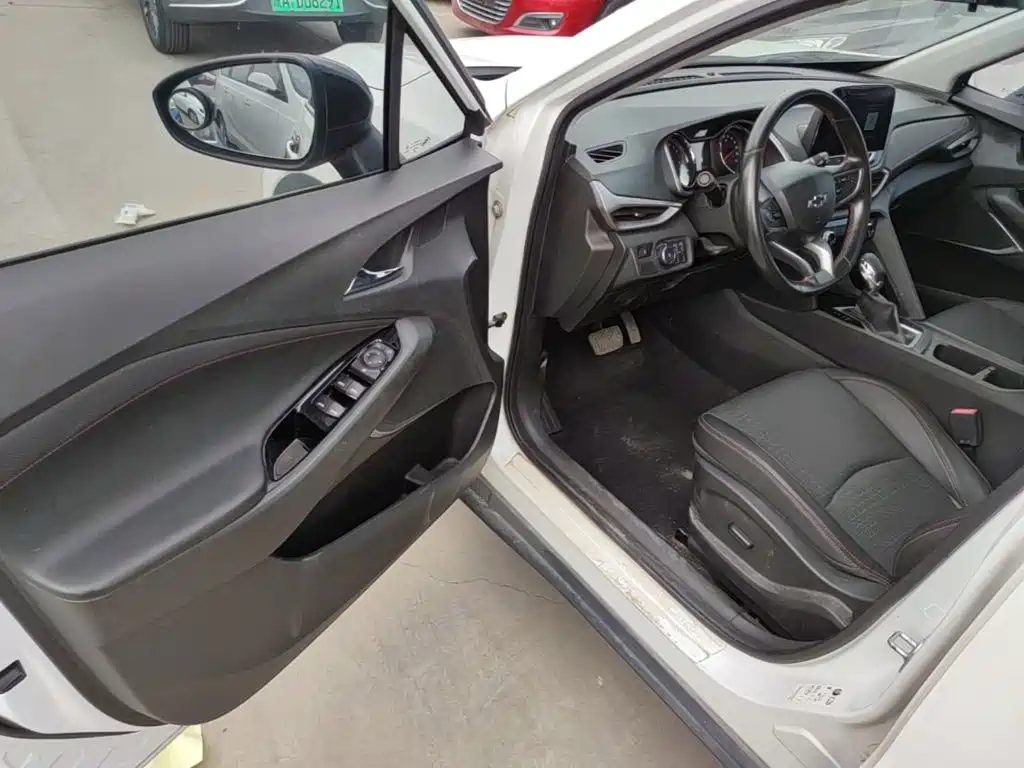 Chevrolet Volando — миниатюра 16