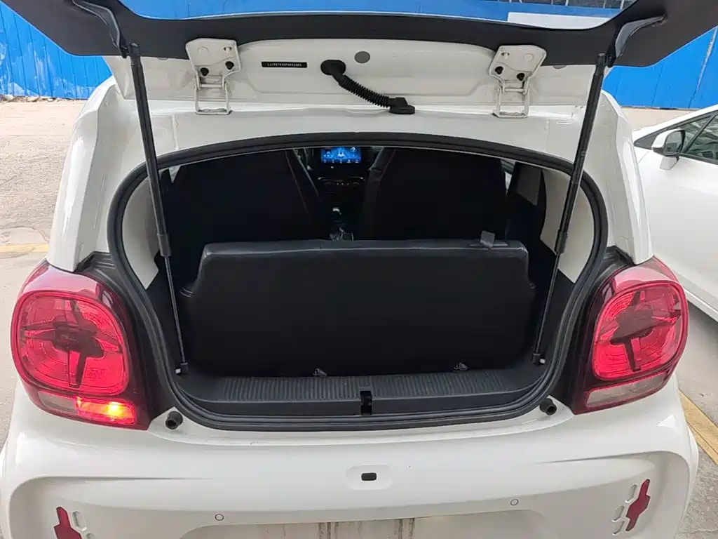 Roewe Clever — миниатюра 19