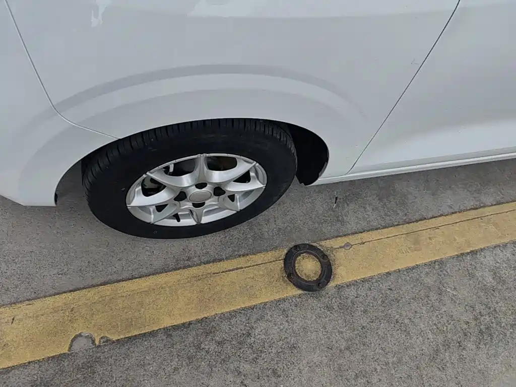 Roewe Clever — миниатюра 23