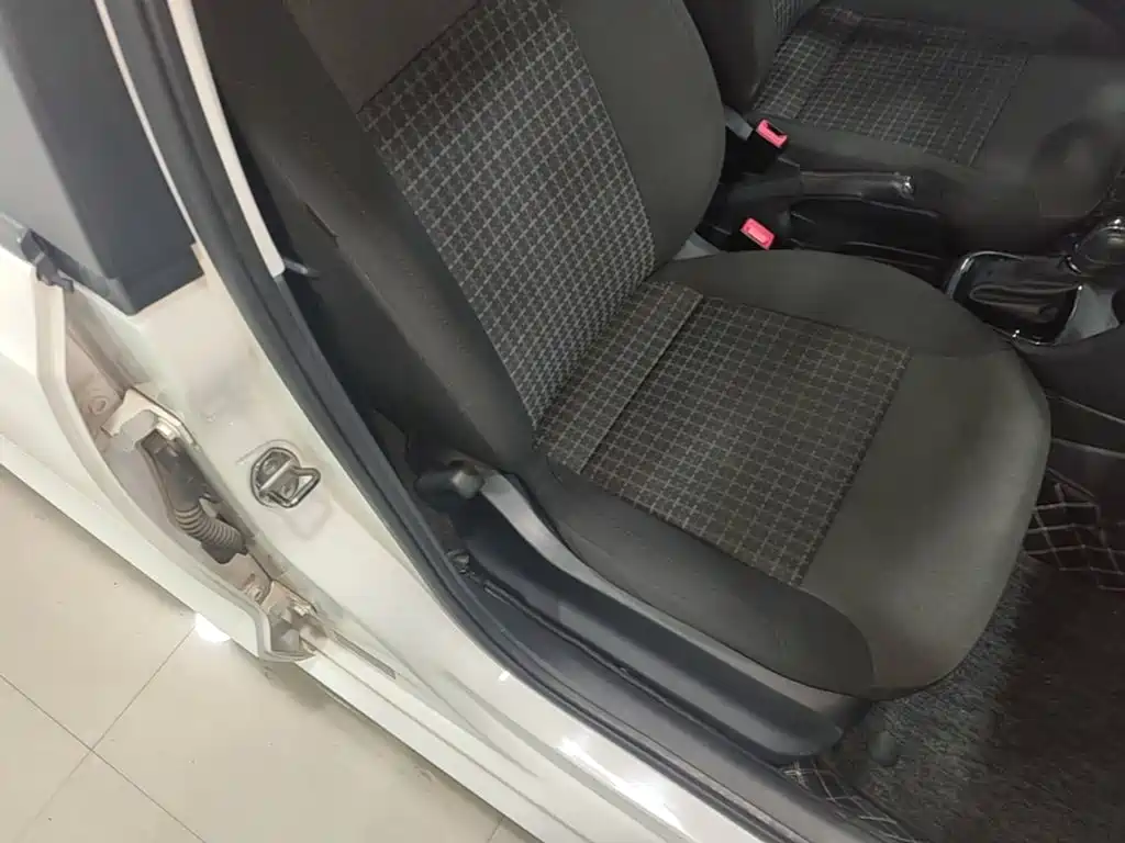Volkswagen Polo — миниатюра 25