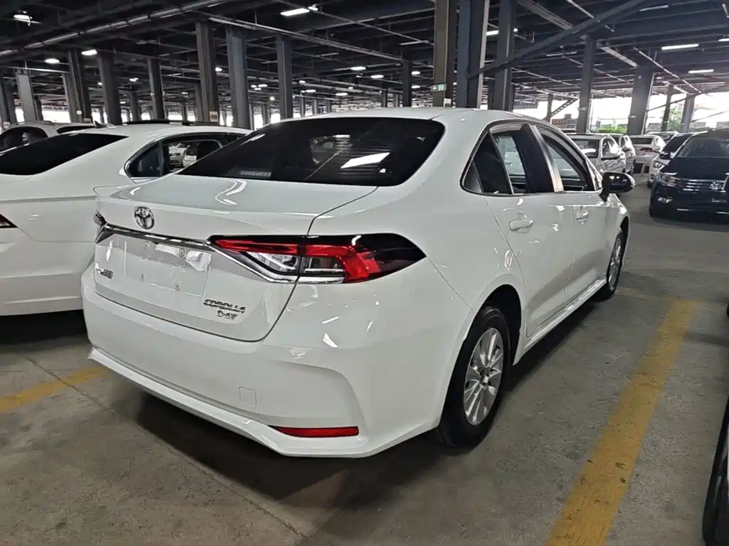 Toyota Corolla — миниатюра 7